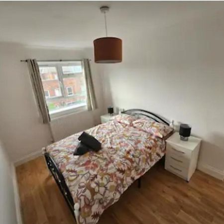New Flat Next The Tube And Connections To The Centre Apartment Londra Exterior foto